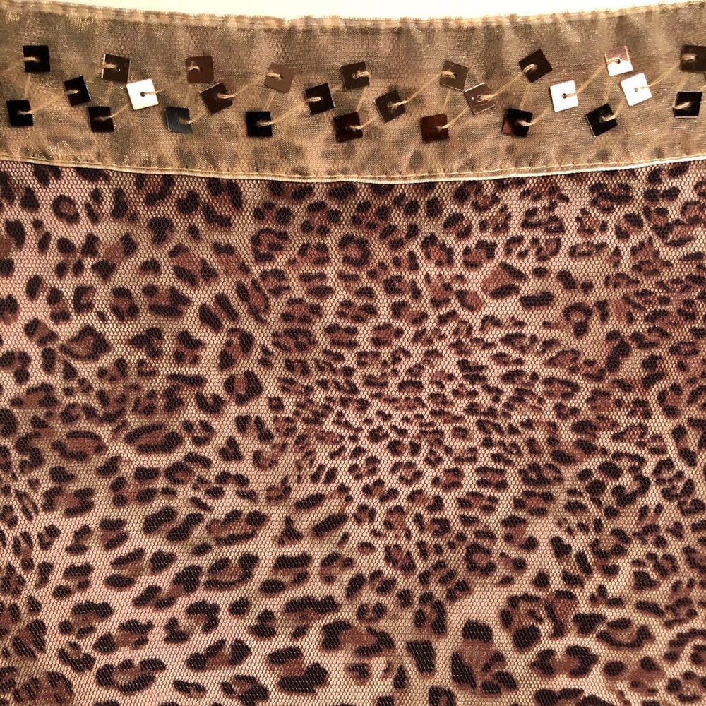 🛑SOLD📦 •
Leopard, Brown Mesh Overlay & Bronze Sequin Skirt•FINAL MARKDOWN - Picture 1 of 8